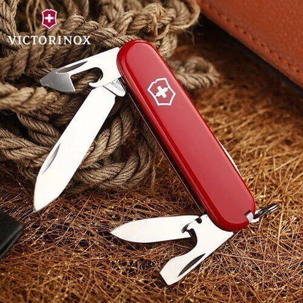 Victorinox Tourist - Red 6 Victorinox Tourist - Red - Image 4