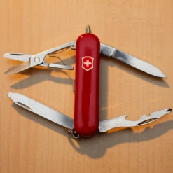 Victorinox Midnight Manager - Red 9 Victorinox Midnight Manager - Red -Campsite equipment 0.6366 5 600x600 b5f26456 c392 43a6 ac09 c429e0da3bf0