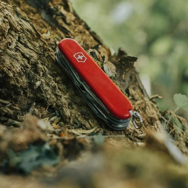 Victorinox Compact - Red 6 Victorinox Compact - Red - Image 4