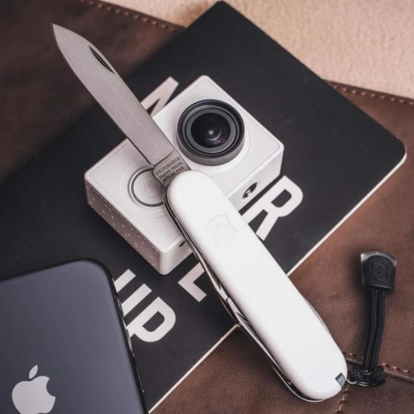 Victorinox Spartan - White 7 Victorinox Spartan - White - Image 5