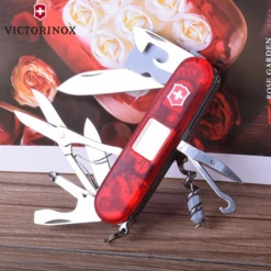 Victorinox Traveller Lite - Red Transparent 11 Victorinox Traveller Lite - Red Transparent -Campsite equipment 1.7905.AVT 5 600x600 3bdd89c5 150a 42bb b994 cea2d912961d
