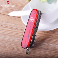 Victorinox Huntsman Lite - Red 9 Victorinox Huntsman Lite - Red -Campsite equipment 1.7915.T 4 600x600 cd3379d7 f3a2 43e0 a730 7928dd258f11