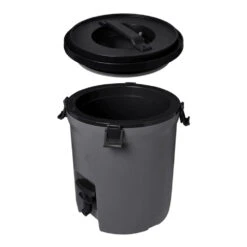 Stanley Adventure Water Jug 2 Gallon 22 Stanley Adventure Water Jug 2 Gallon -Campsite equipment 10 01938 121 03